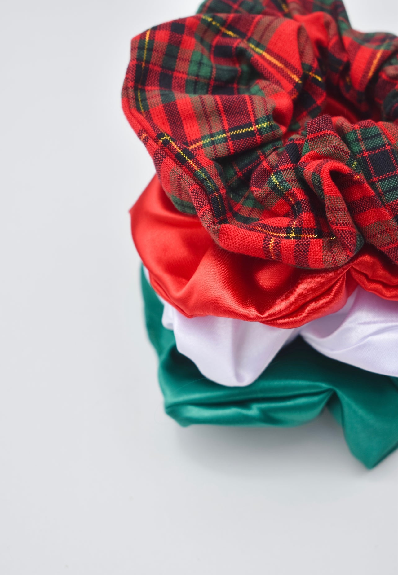 Christmas plaid scrunchie