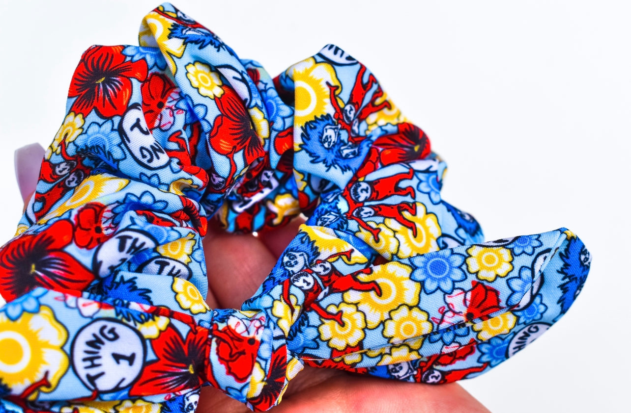 Rhyme thingz small twist scrunchie