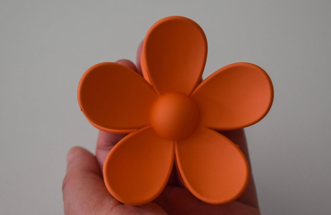 Large daisy hair claw clip burnt orange