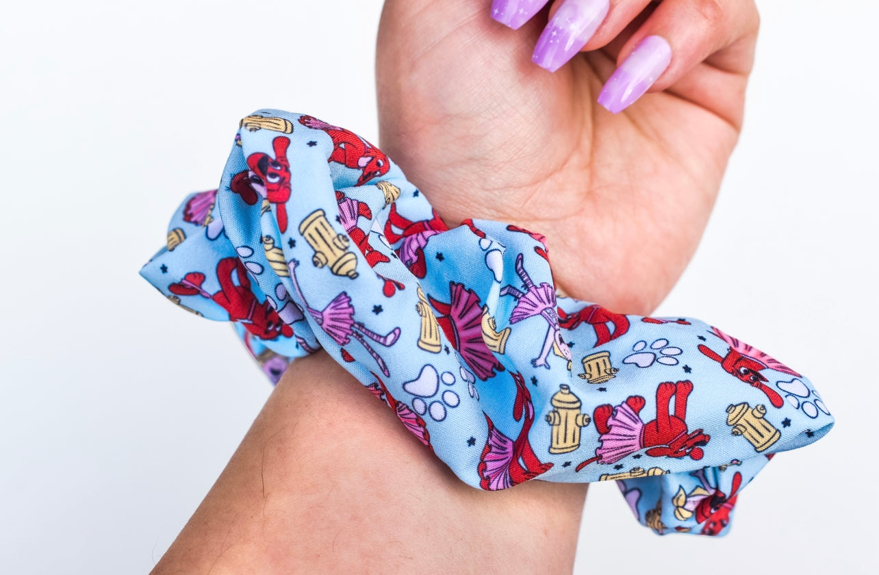 Tutu big red dog scrunchie