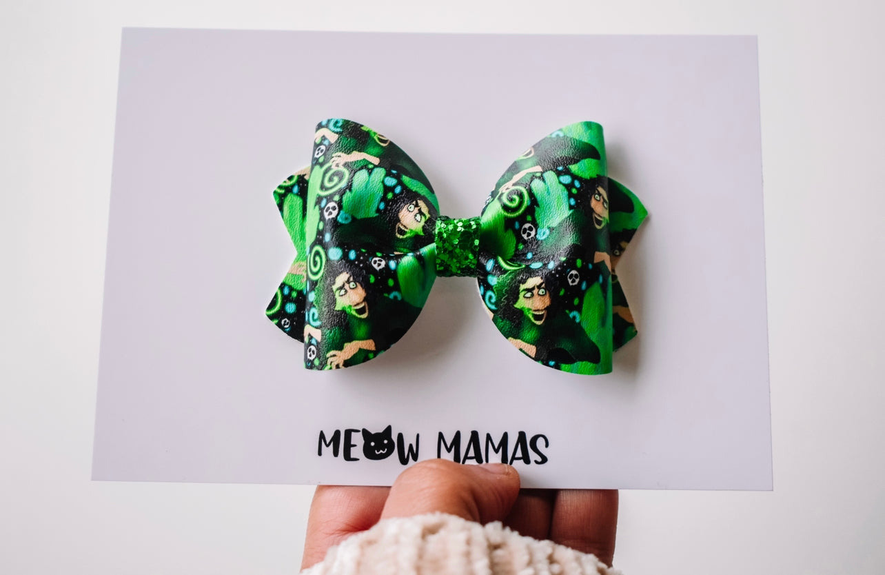 We don’t talk about this pinch bow