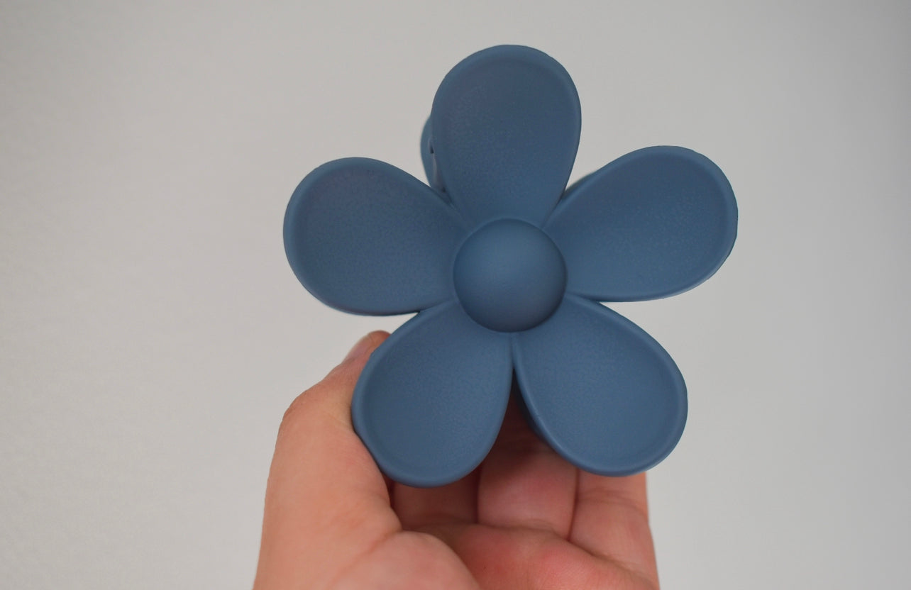 Large daisy hair claw clip SLATE BLUE