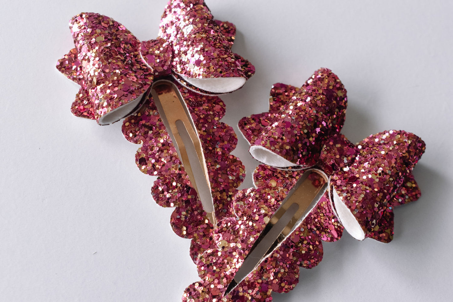 Jum-bow snap clip in the colour "next right thing“