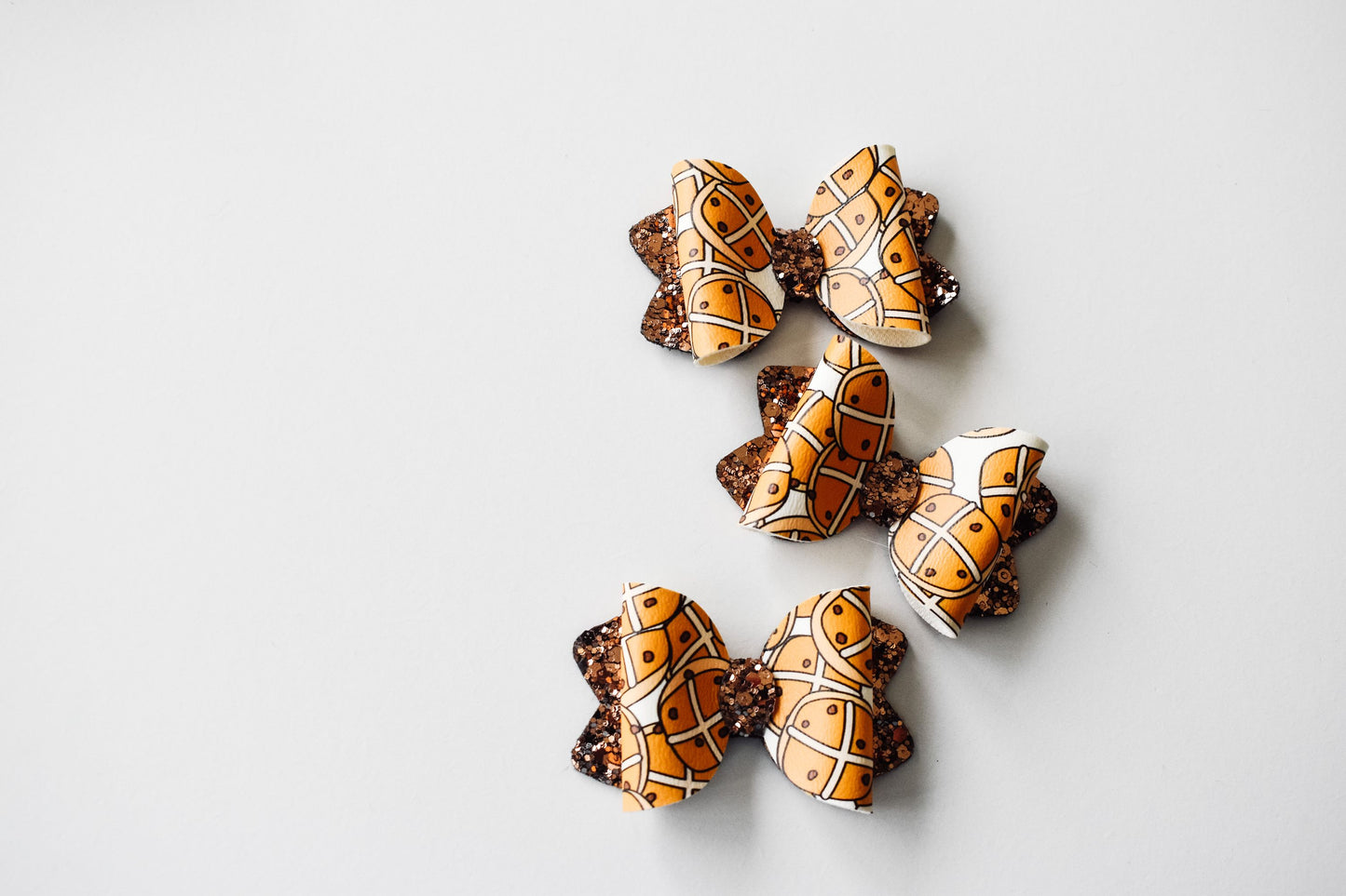 Hot cross bun petite bow