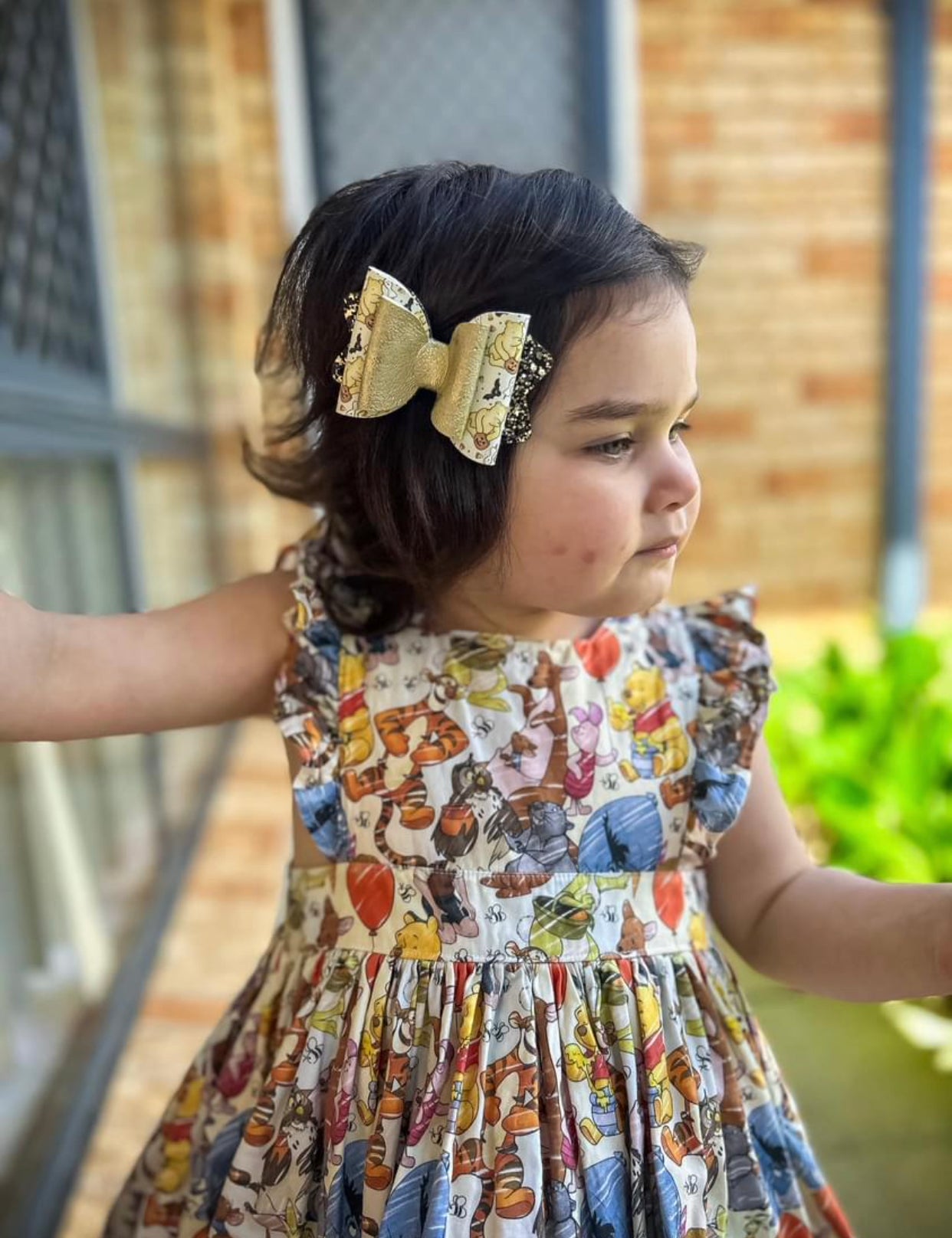 Vintage Spooky bear Midi bow