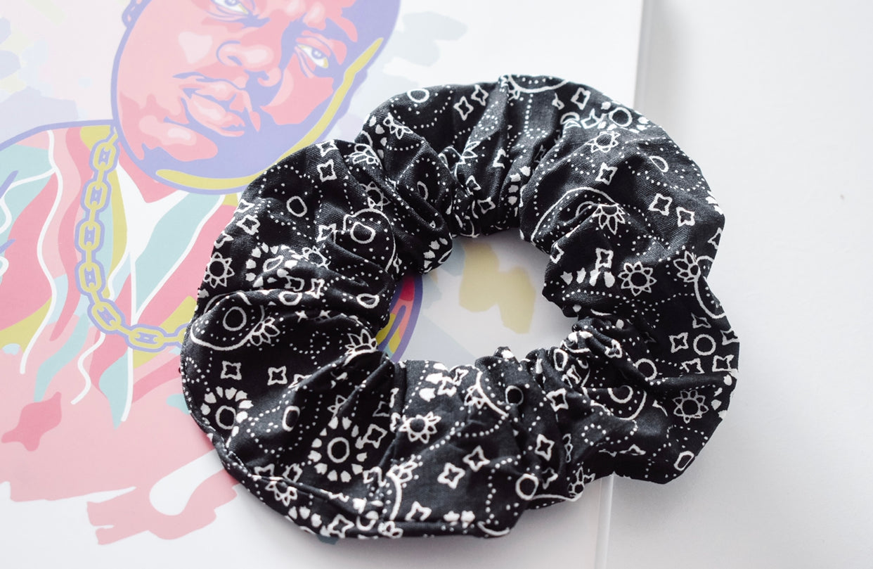 Notorious scrunchie