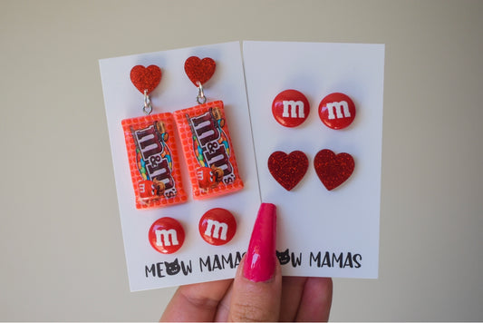 Red chocolate M stud earring set
