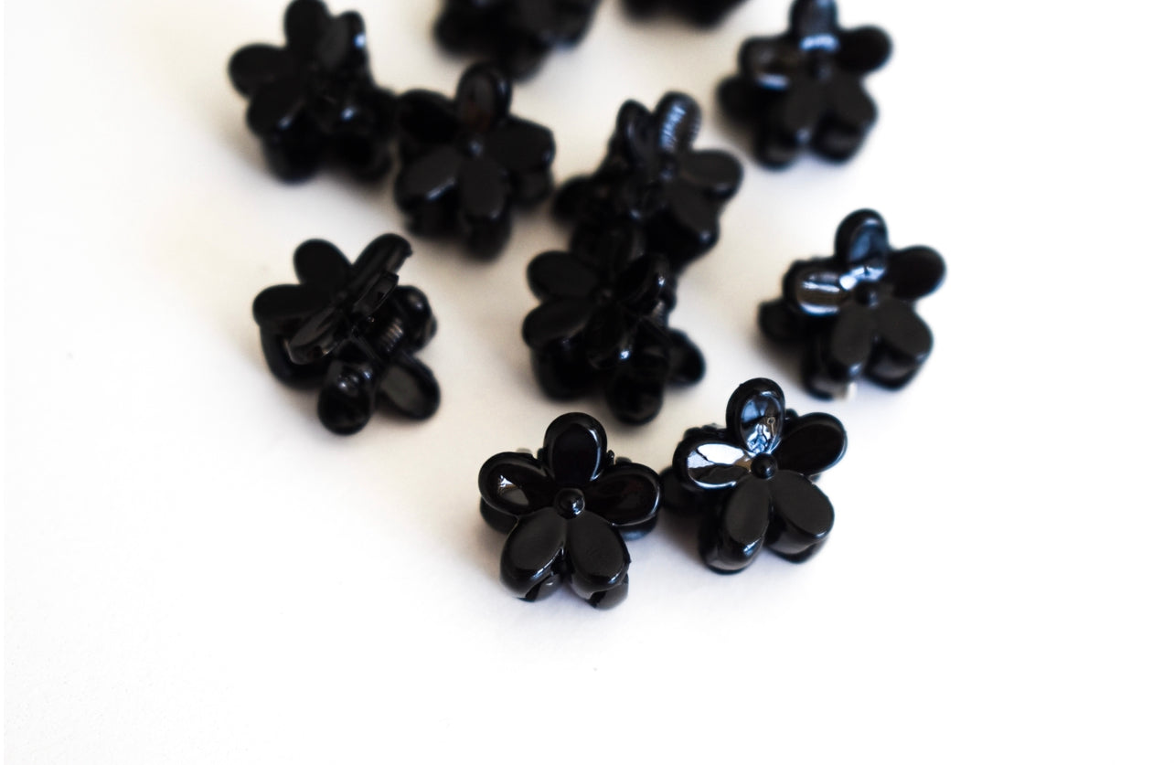 12 black flower mini claw clips