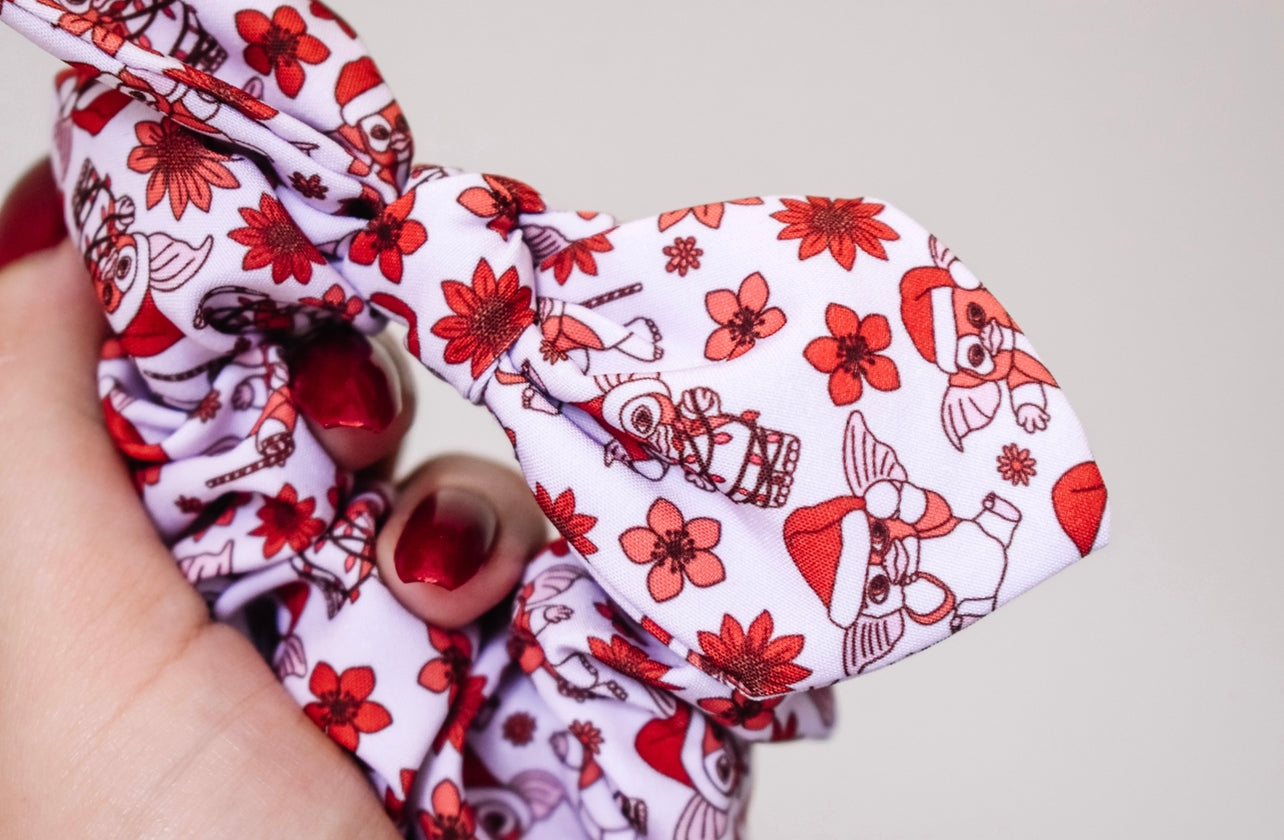 Gizmo twist scrunchie
