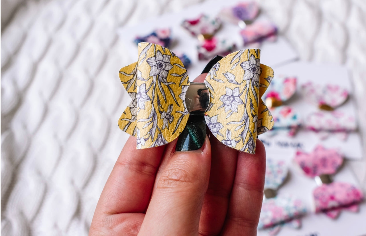 Floral petite bows