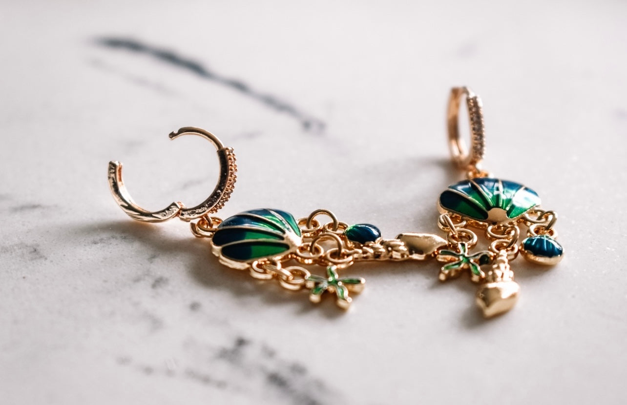 Sea shell gold plated sea shell dangle earrings