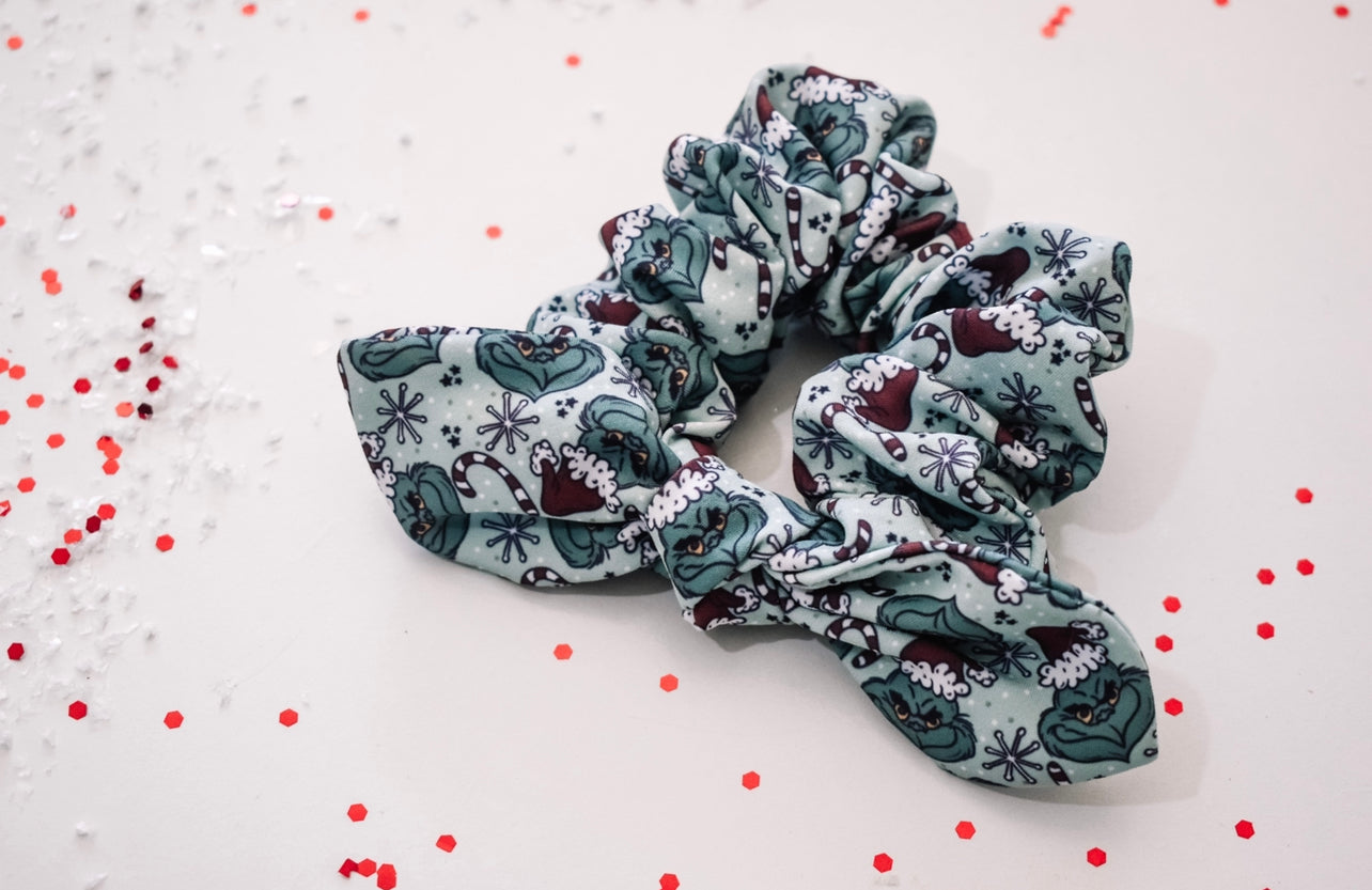 You’re a mean one twist scrunchie