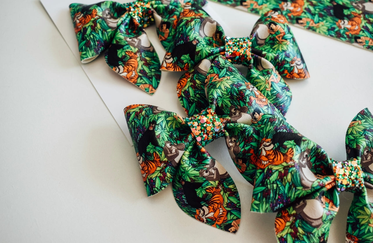 The jungle large sailor bow