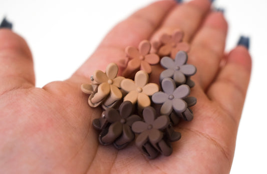 15 natural tone flower mini claw clips