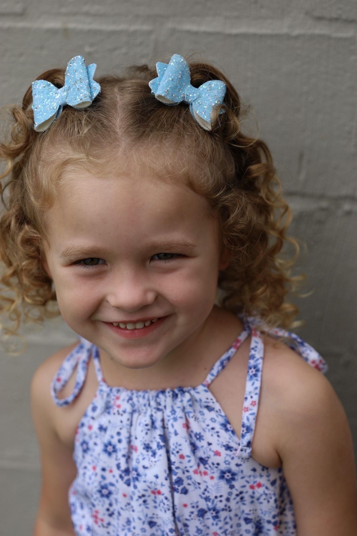 Diamond petite bow