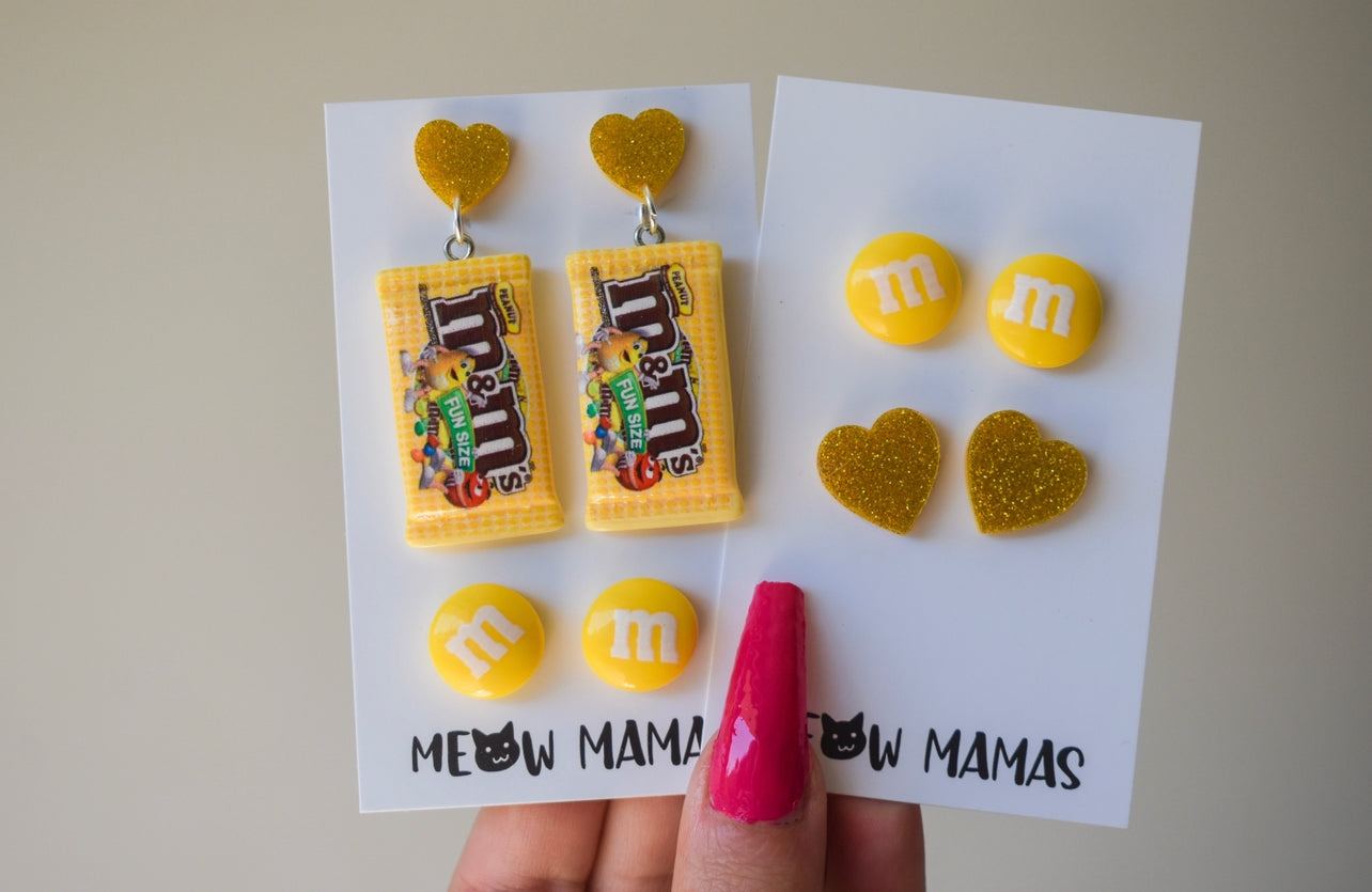 Yellow chocolate M stud earring set