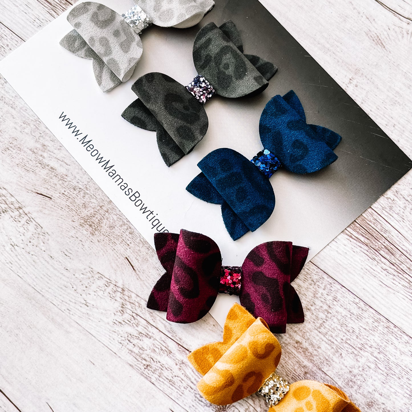 Leopard glitz bow