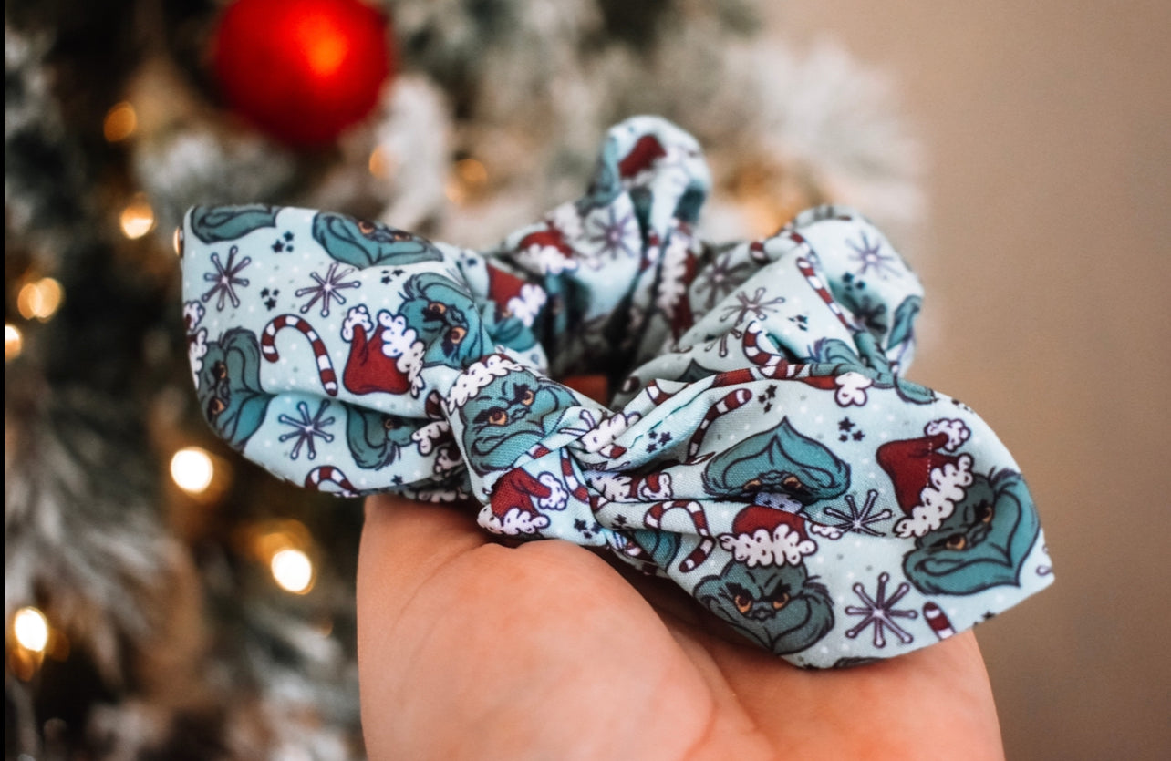You’re a mean one twist scrunchie