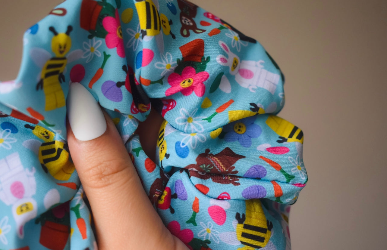 Spring blocks scrunchie