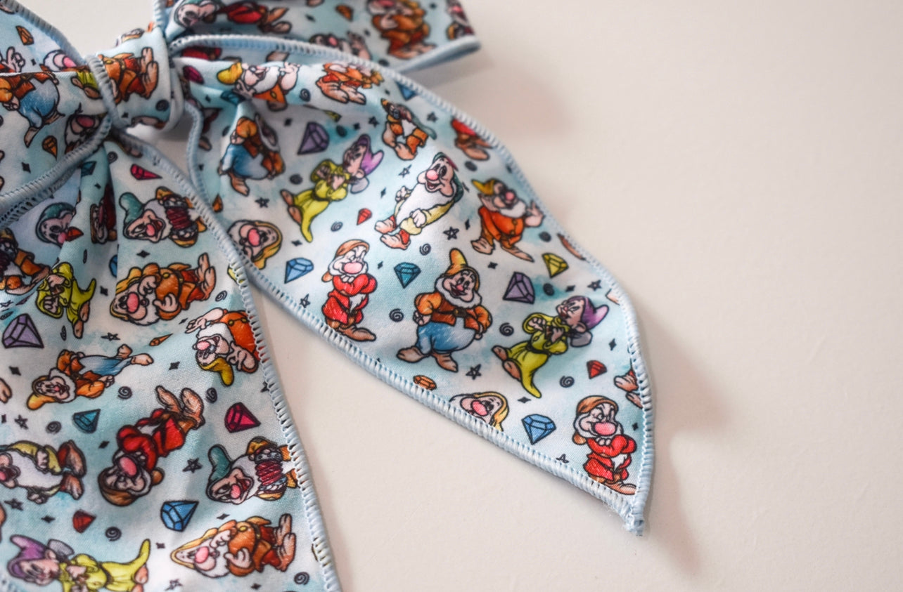 Diamond mine dwarf 5 inch hand tied sailor bow