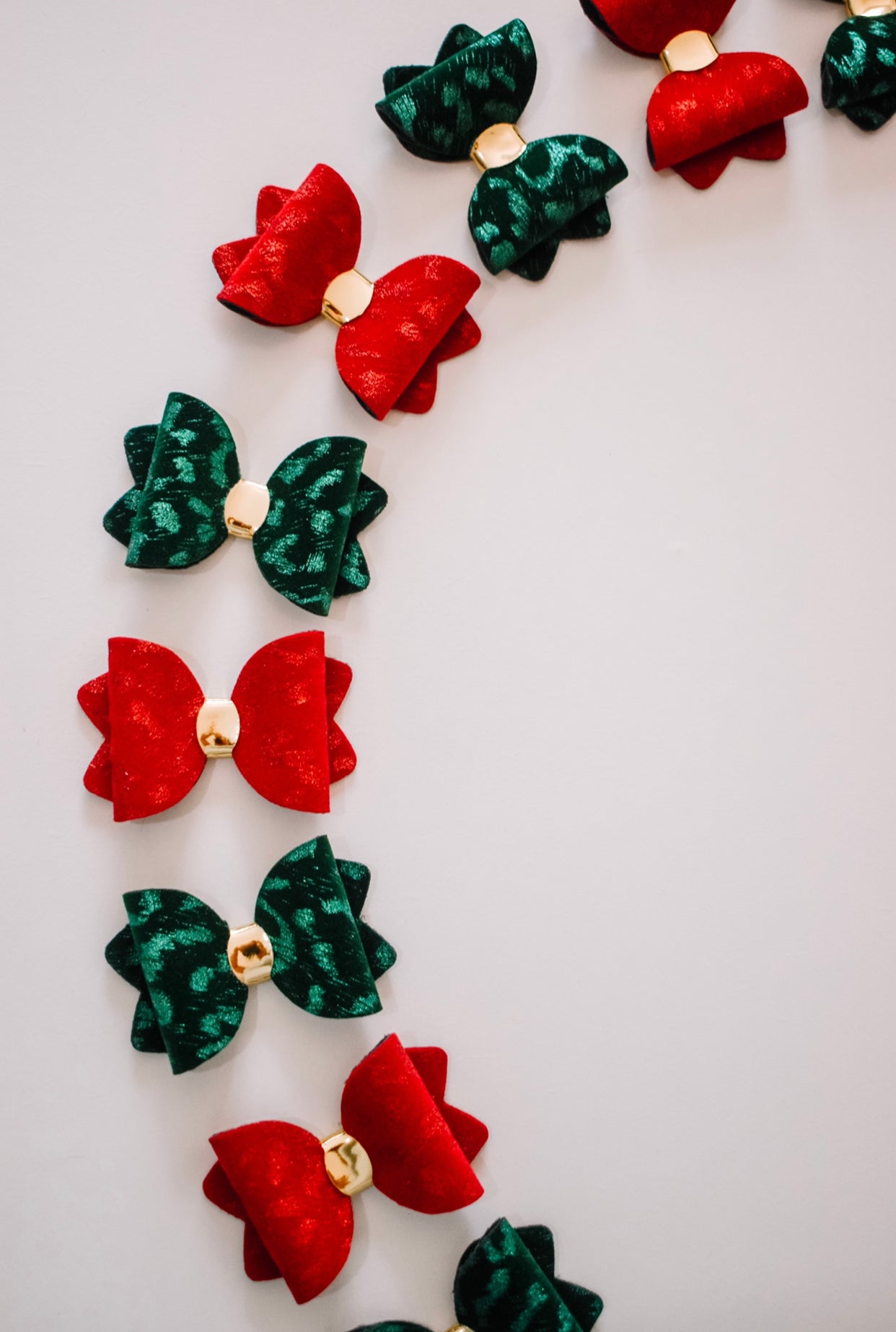 GREEN Leopard metallic and velvet petite bow