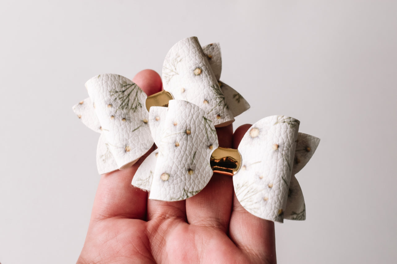 Daisy fields pigtails