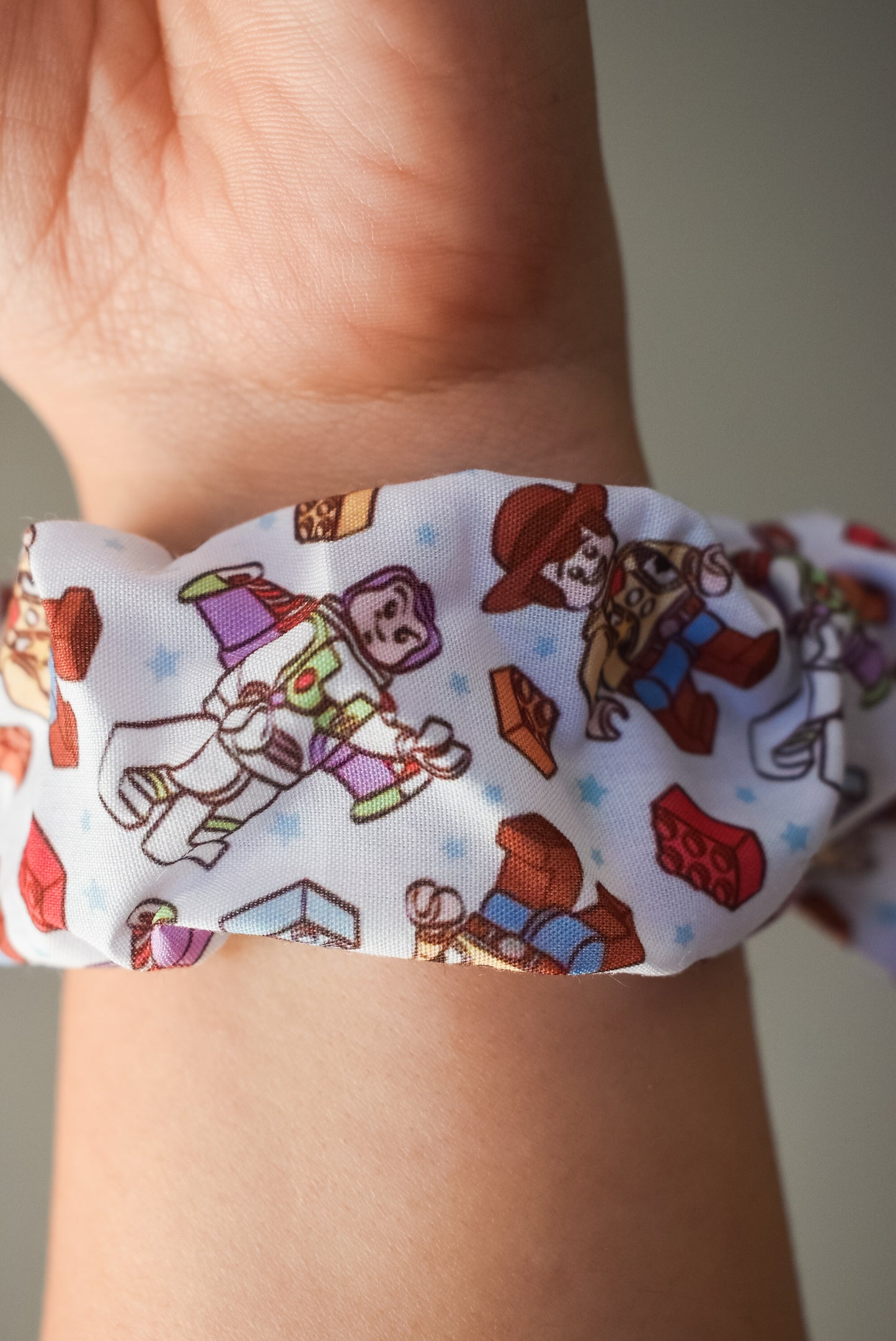 Toy blocks twist scrunchie