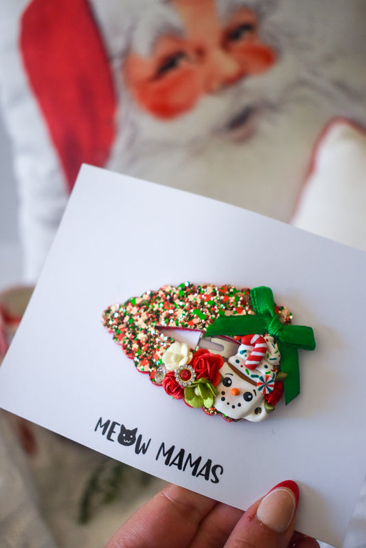 Peppermint cocoa heart snap clip