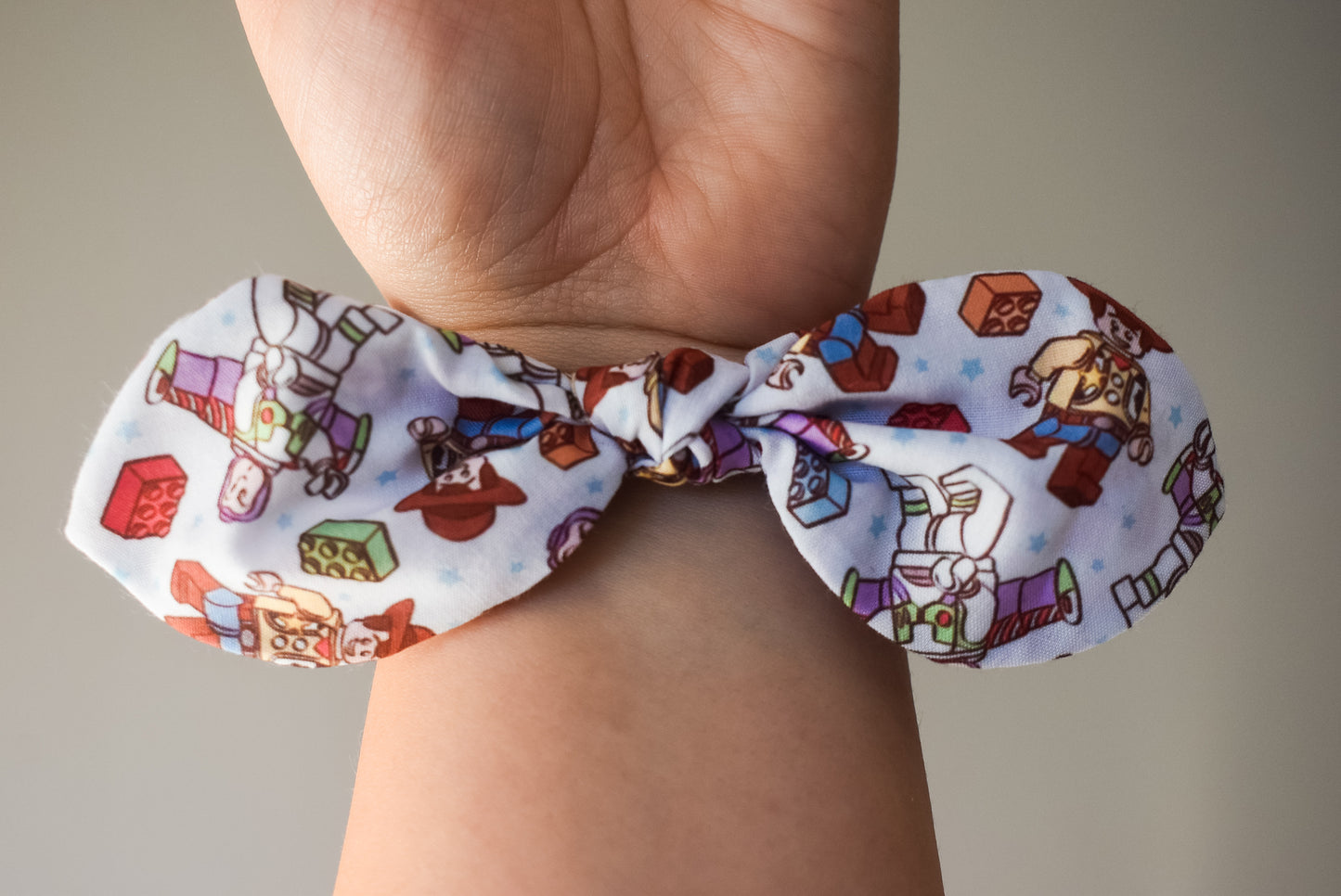 Toy blocks twist scrunchie