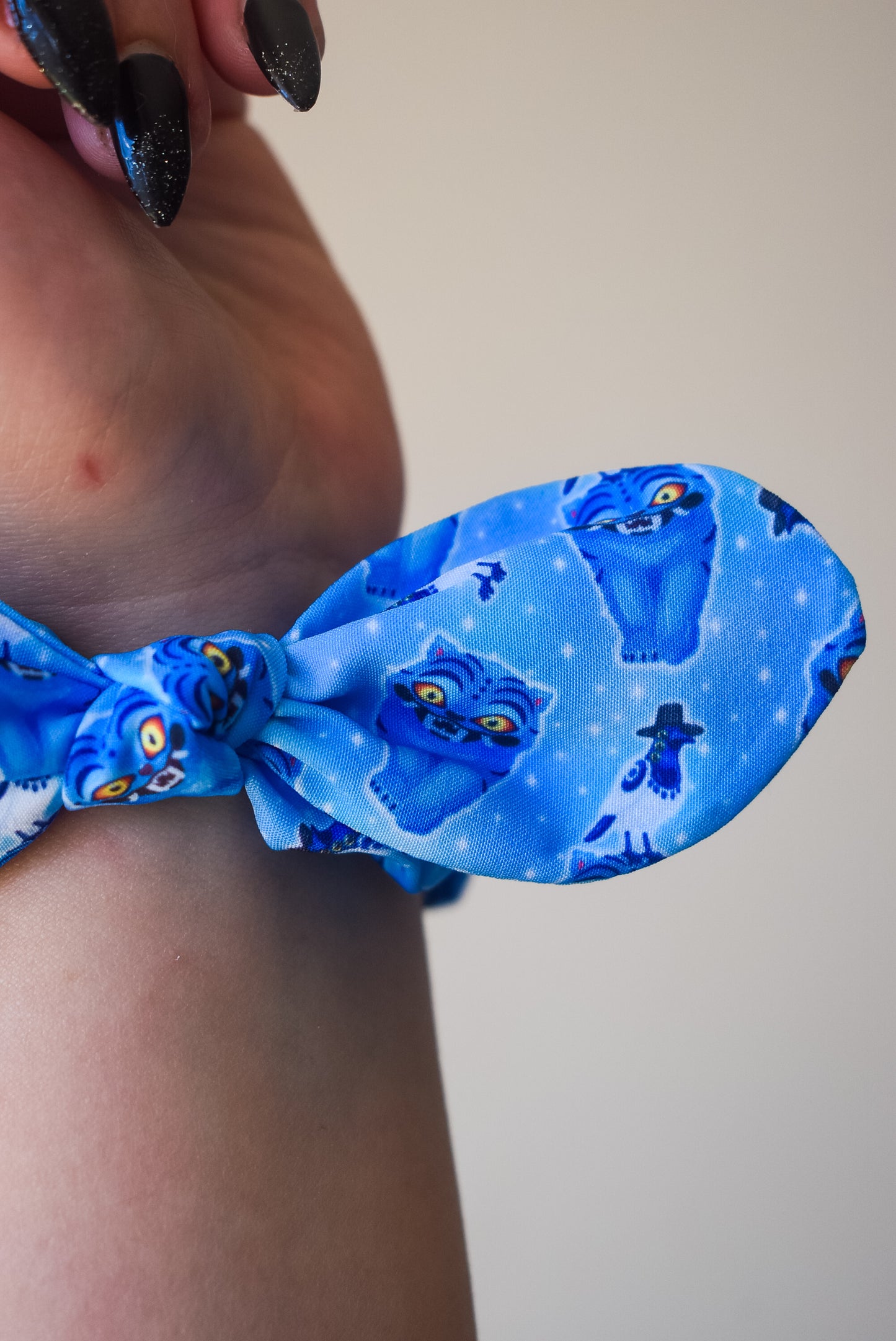 Derpy tiger small twist scrunchie