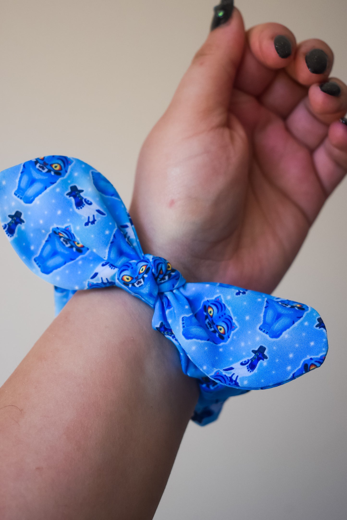 Derpy tiger small twist scrunchie