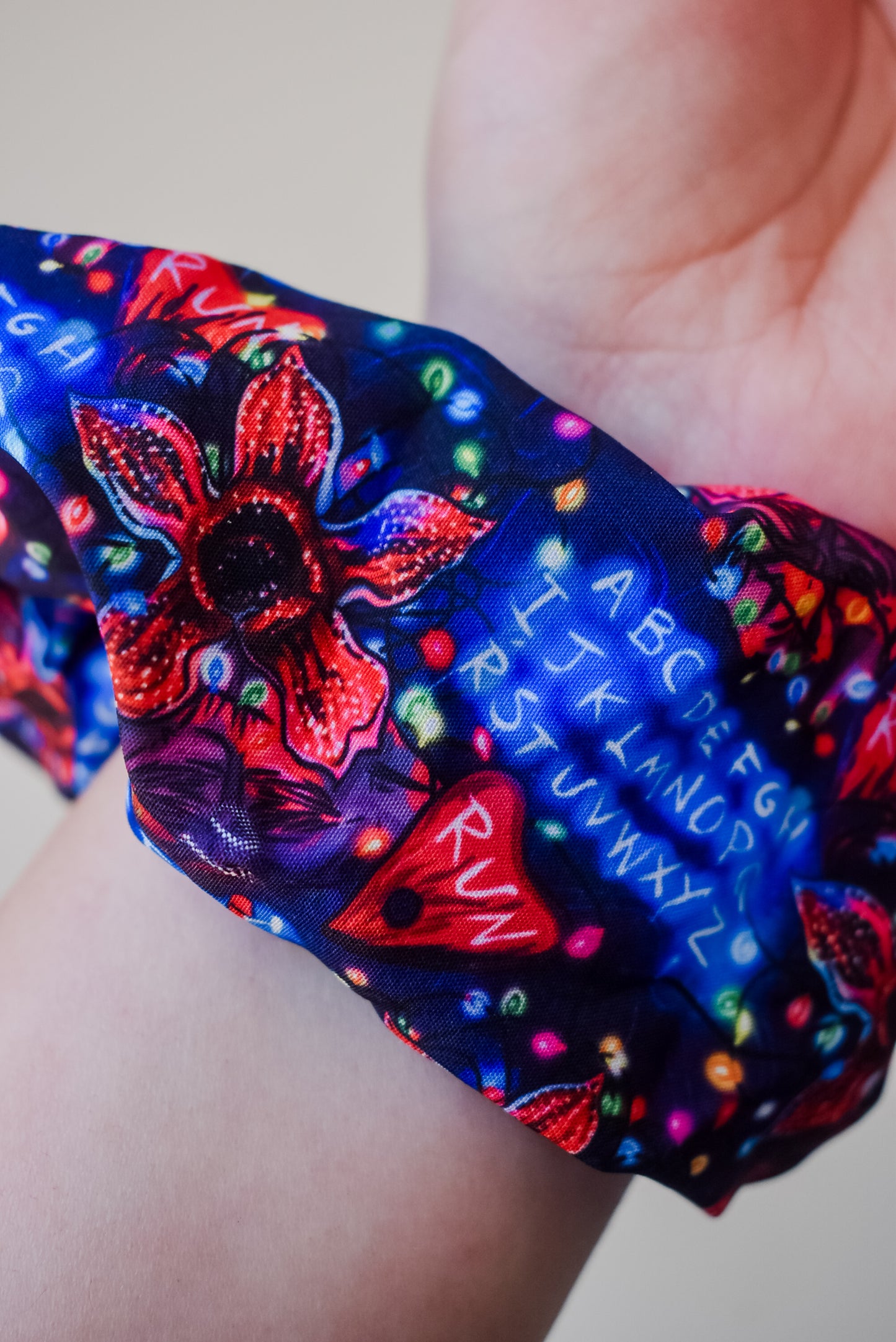 Will Lights Demogorgon scrunchie