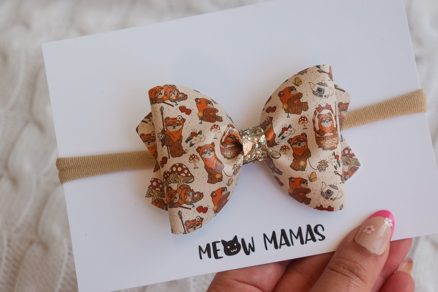 Cottage core Ewoks pinch bow