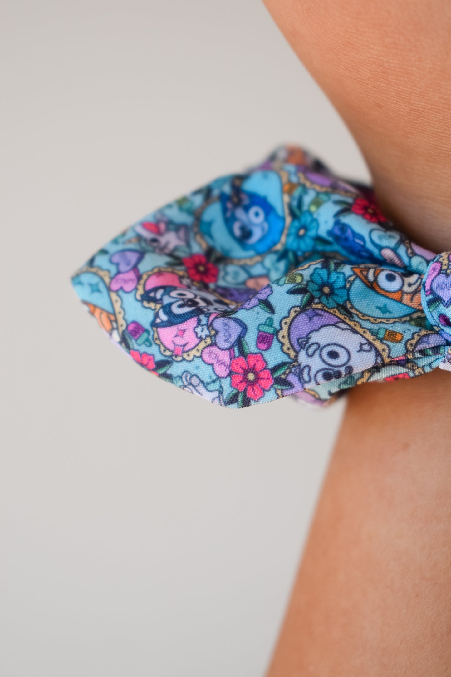 Heeler mashup small twist scrunchie