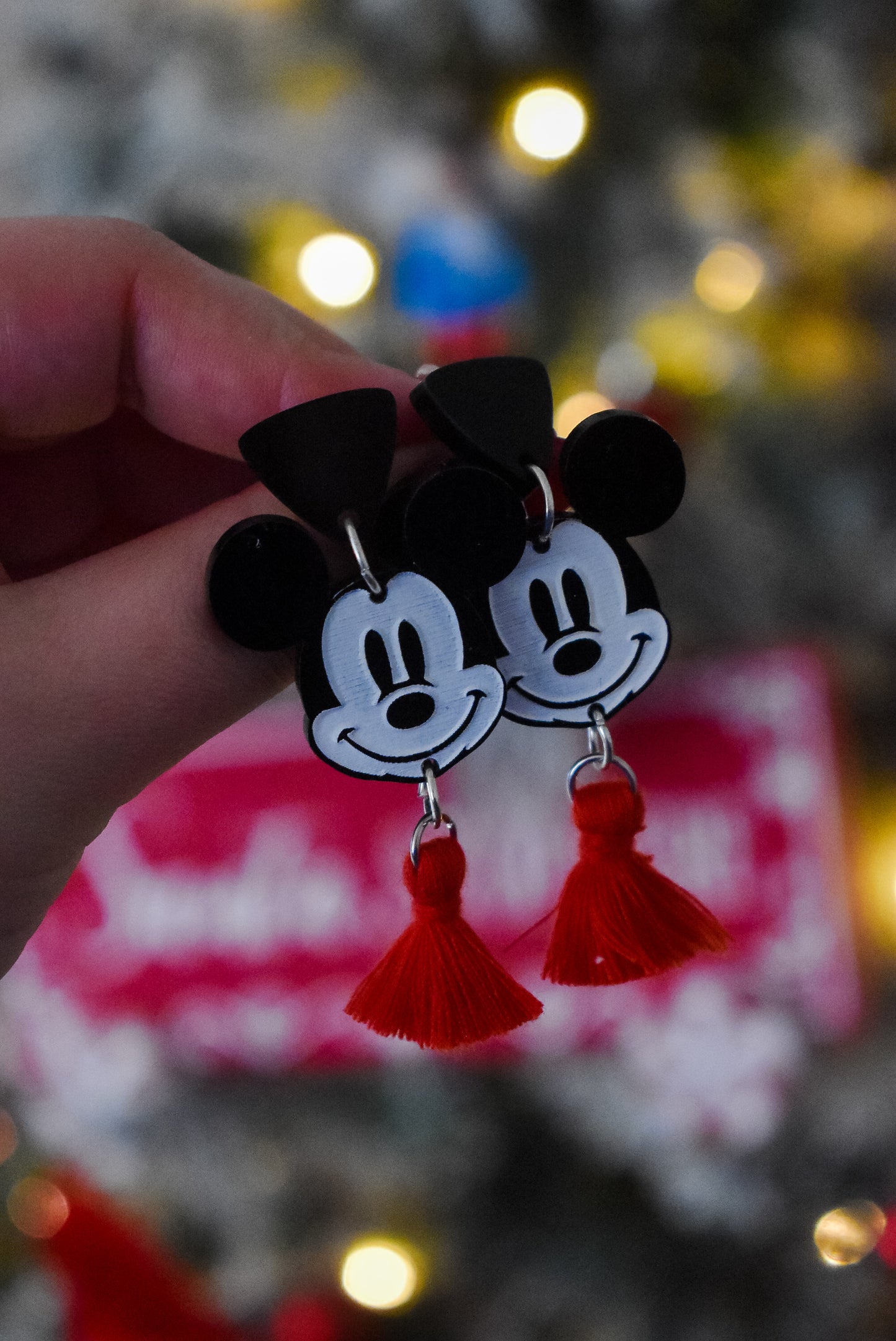Classic mouse tassel dangle earrings