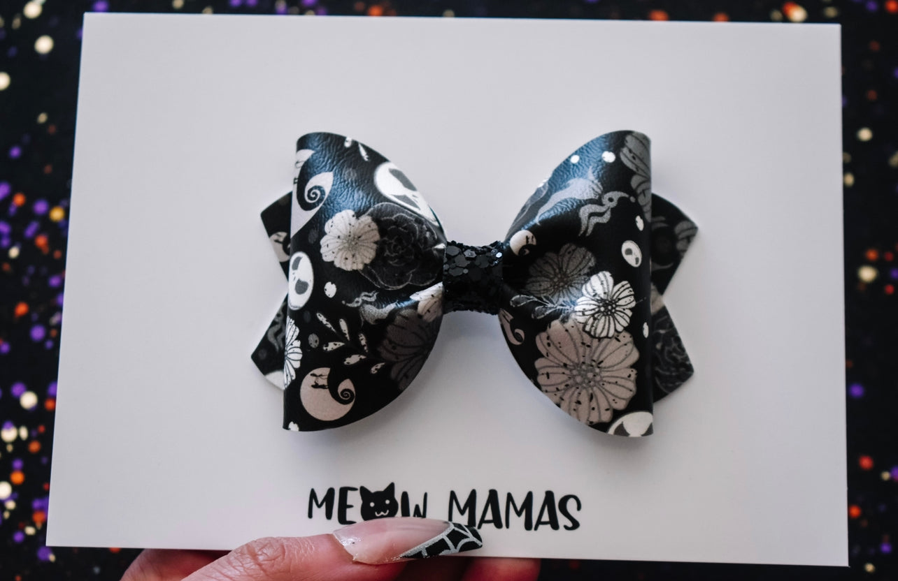 Floral nightmare pinch bow