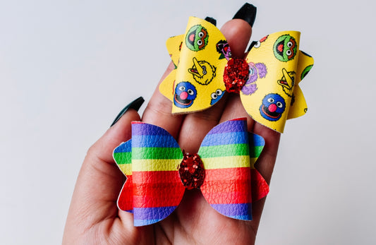 Learning monsters petite bow set